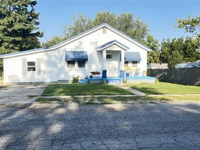 711 Allie St