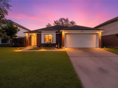 7906 Wolf Dr