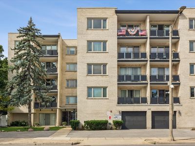 Property at 1010 N Harlem Ave APT 504, River Forest, IL