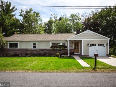 180 W Caren Dr