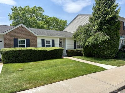 26 harbor Road N