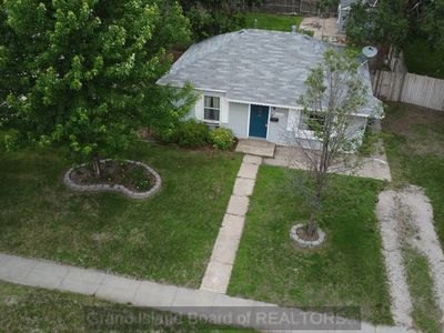 2320 W 1st St