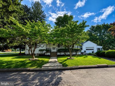 39 Ashley Ave