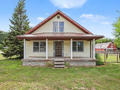 1007 N Huron Rd