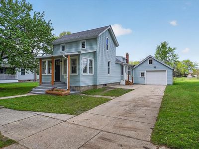 202 Floral Ave