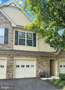 2413 Sentry Ct