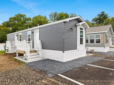1540 Broadway Trlr 17