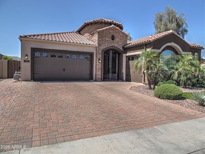 229 E POWELL Way