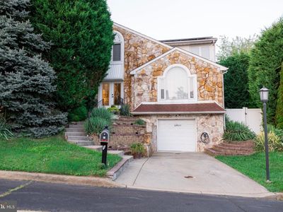 14011 Rebecca Dr