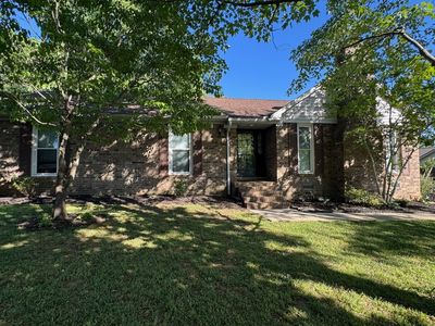 2306 Crown Hill Dr