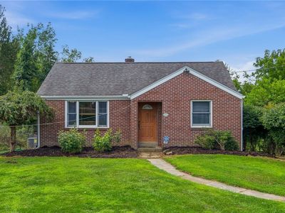 227 W Sandle Ave