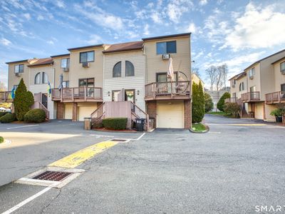 60 Lawn Avenue #20