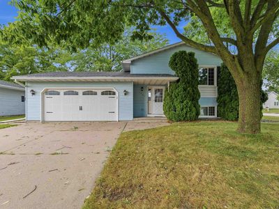 1805 Orchard Ln