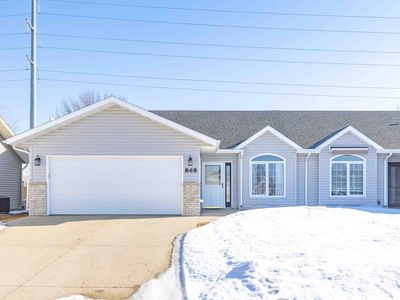 Property at 868 Lakeridge Pl, West Fargo, ND