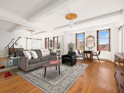 405 W 23rd St APT 10F