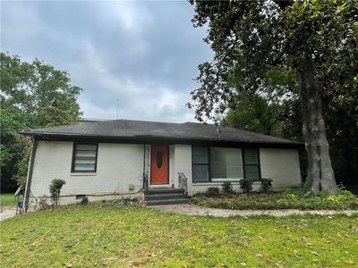 1016 Lindridge Dr NE