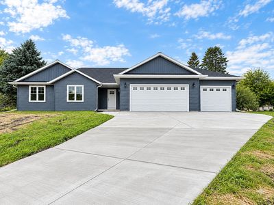 312 Village Ln