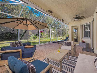 345 SW Lake Forest Way