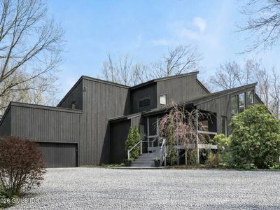 14 White Oak Ln