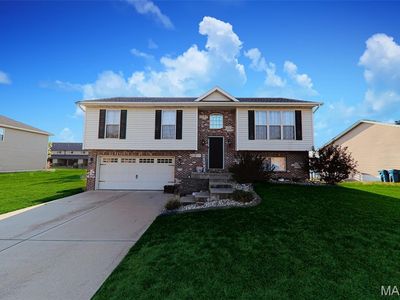 Property at 113 Olyvia Dr, Saint Jacob, IL
