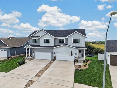 5313 Fernwood Dr