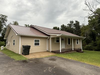 23 Roney Ave