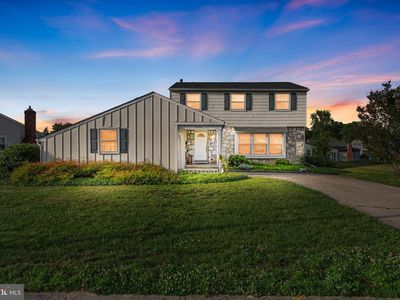 19 W Kennedy Dr
