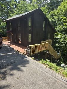 151 Lakeview Cir