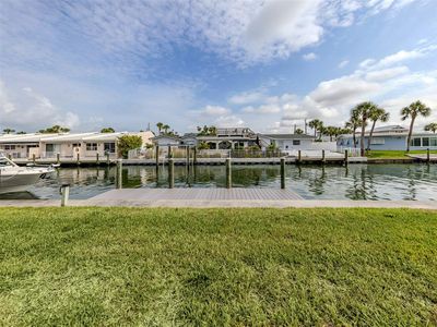 832 White Cap Cir #5