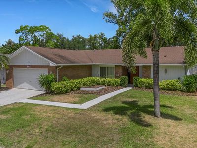 3147 E Dorchester Dr
