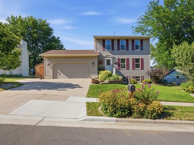 718 Christiansen Way
