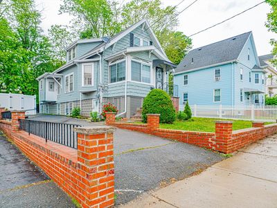 33 Olive St