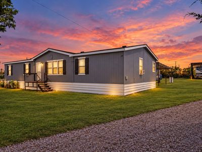 Property at 208 Rhett Ct, Aurora, TX