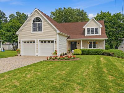 302 Lakeside Road