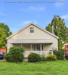 117 1/2 Lincoln Ave