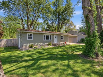 136 E Central Way