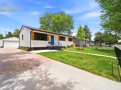 3202 E La Salle St