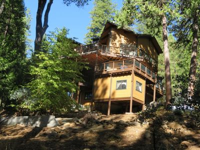 3281 Mountain Lake Dr