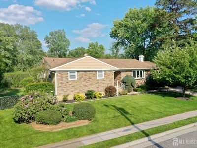103 River St