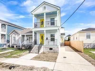 3609-3611 4th St