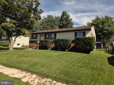 128 W Edinburgh Dr