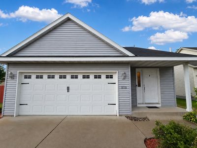 1070 Voyageur St
