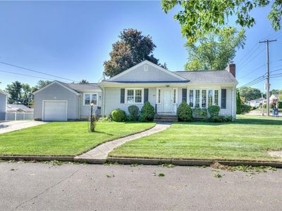 40 Brimfield Rd