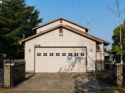 6748 SE 74th Ave
