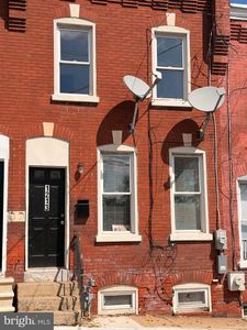 1213 W 2nd St