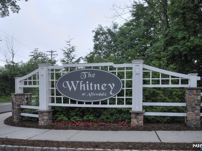 501 Whitney Ln
