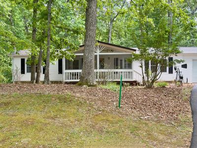 777 Lakeside Dr