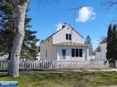 Property at 324 8th St SW, Chisholm, MN