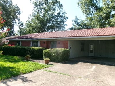 221 Peyton Colquitt Pl