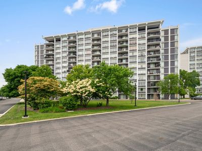 8809 W Golf Rd APT 8A